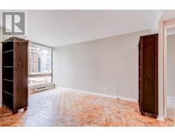 1305 - 1166 Bay Street, Toronto, ON M5S2X8 Photo 12