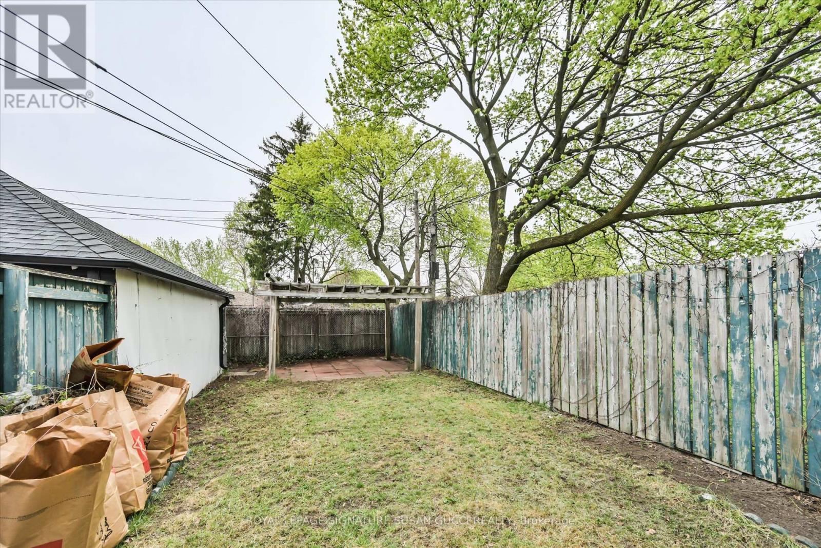 388 O'CONNOR DRIVE - 23