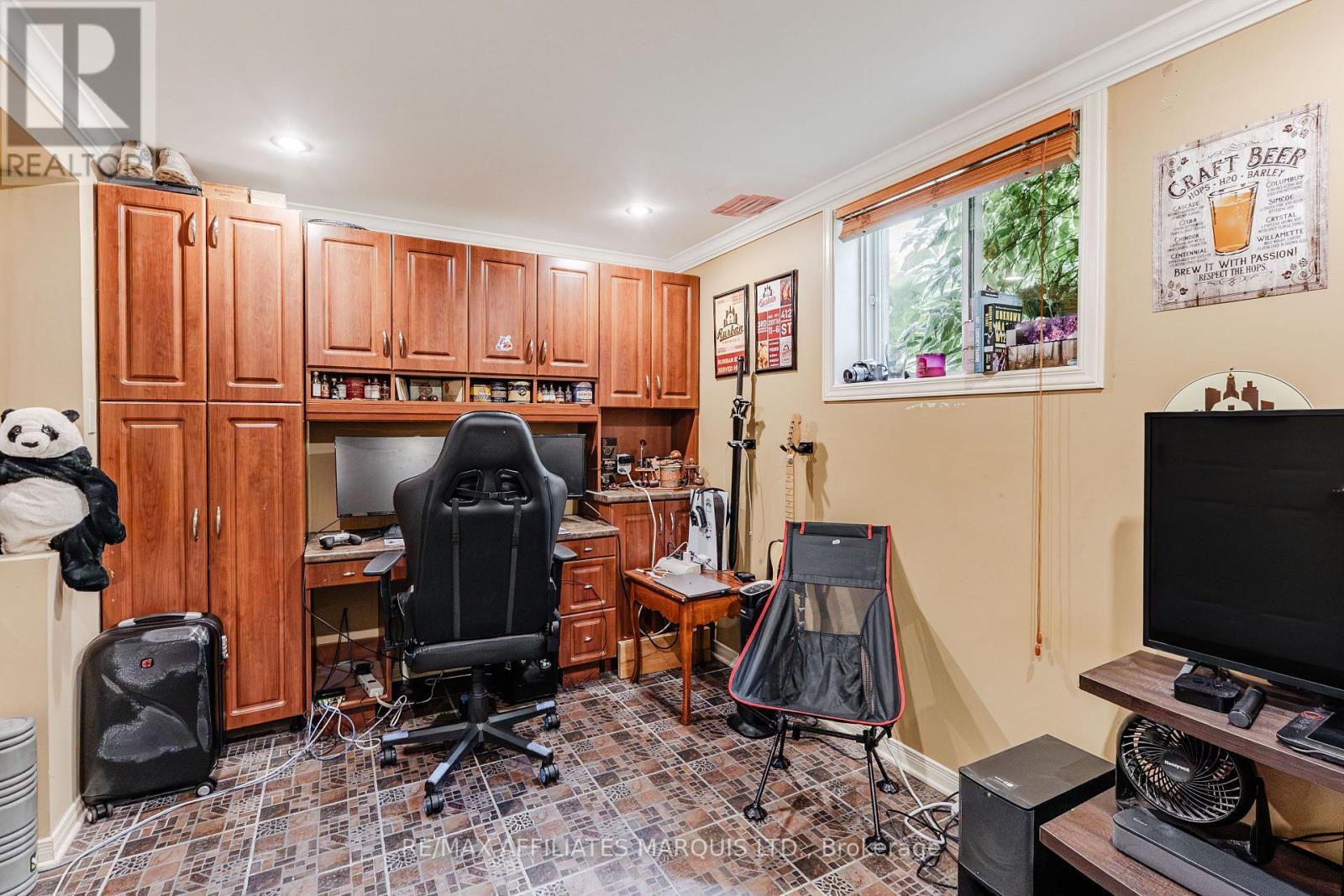 2230 GLEN BROOK DRIVE - 28