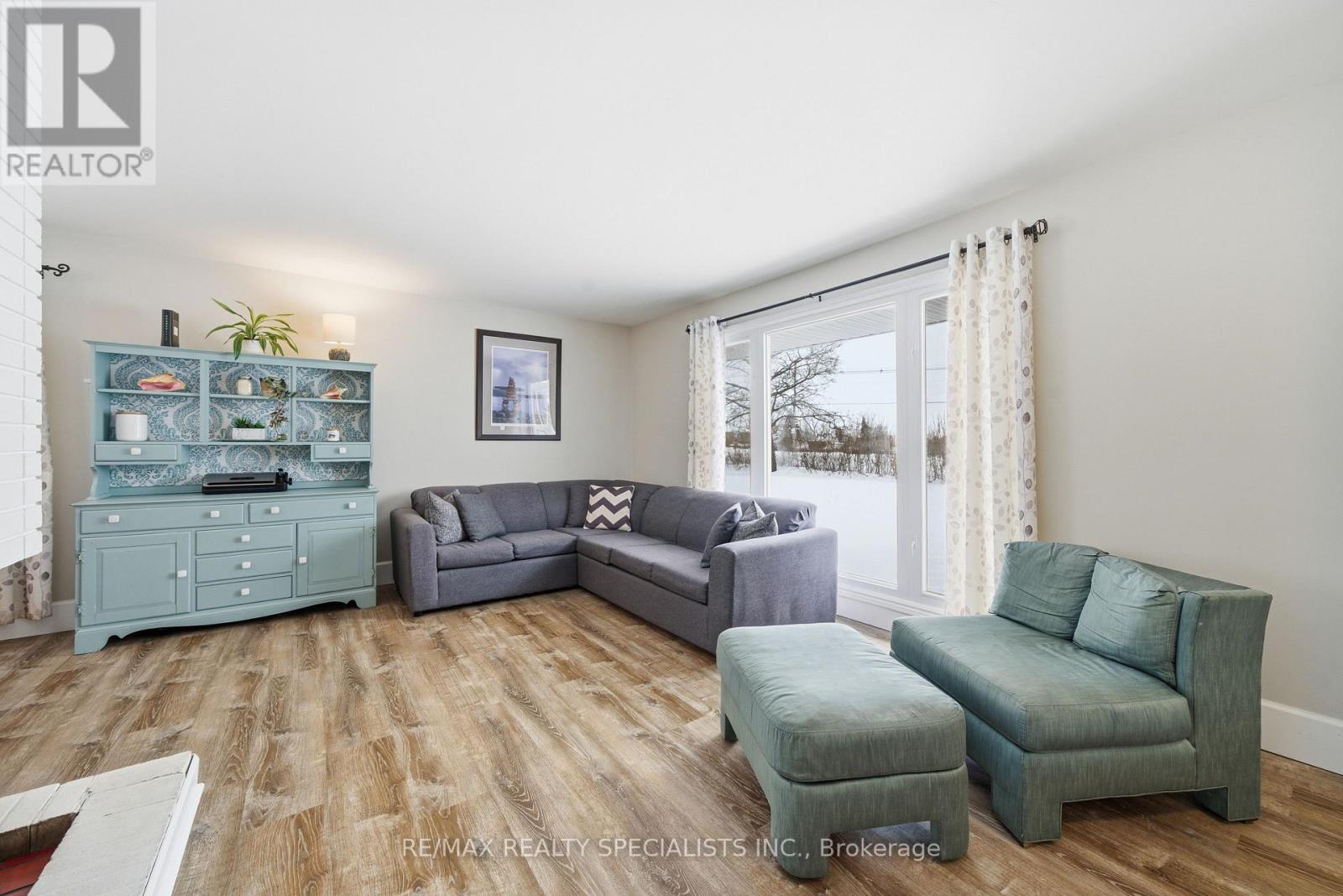 302 KING STREET - 15