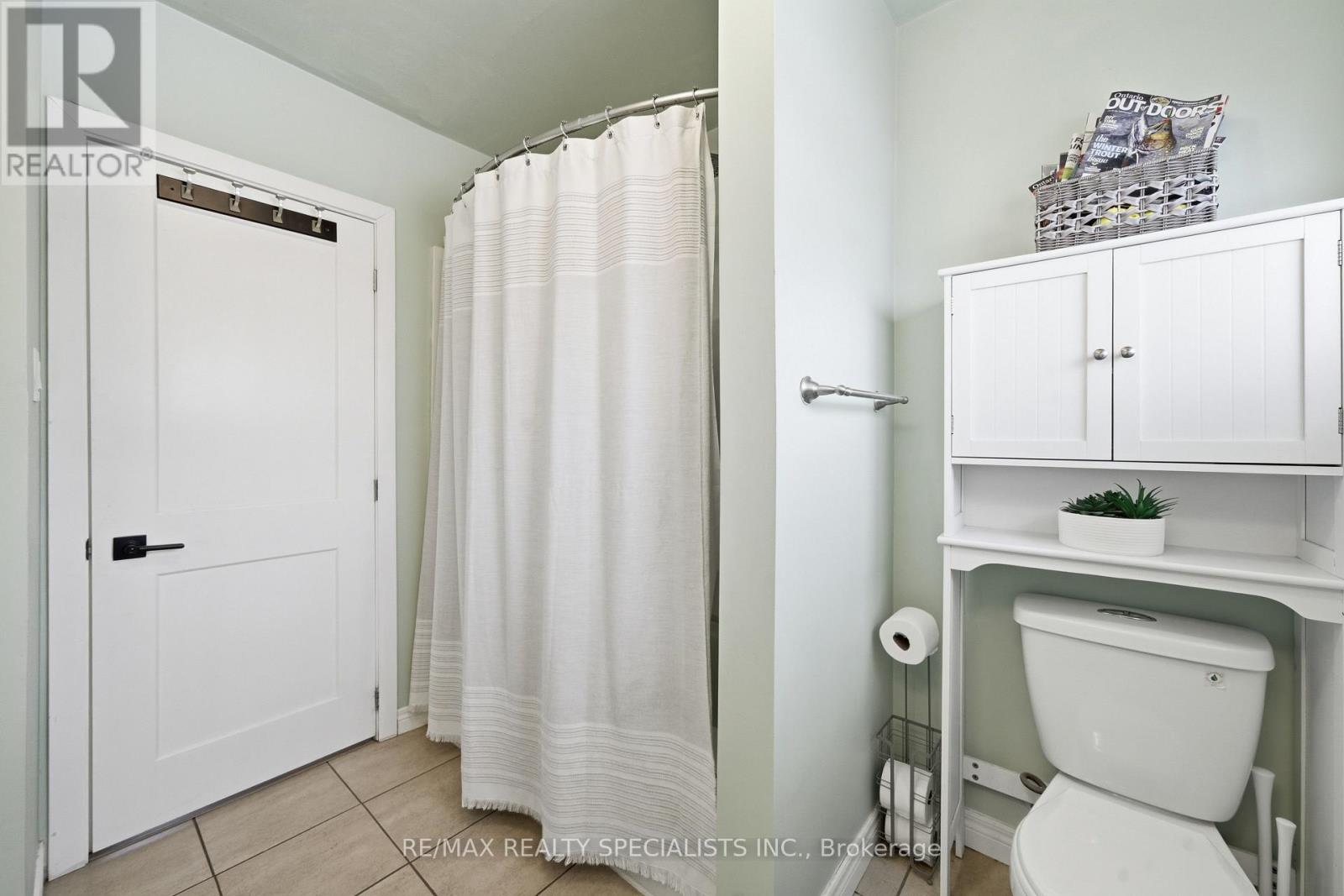 302 KING STREET - 22
