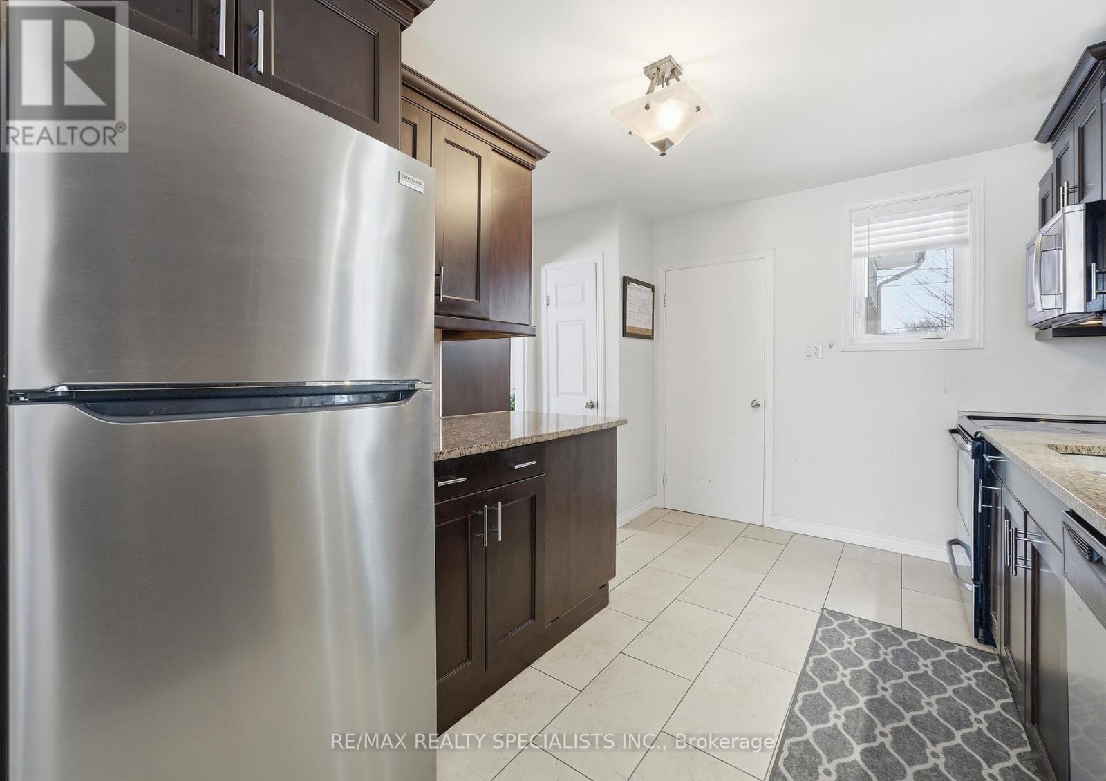 302 KING STREET - Image 9