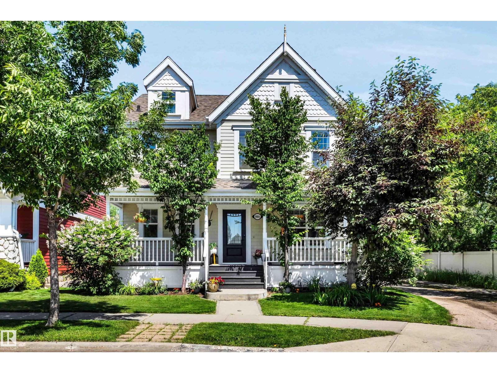 9804 145 AV NW - 1