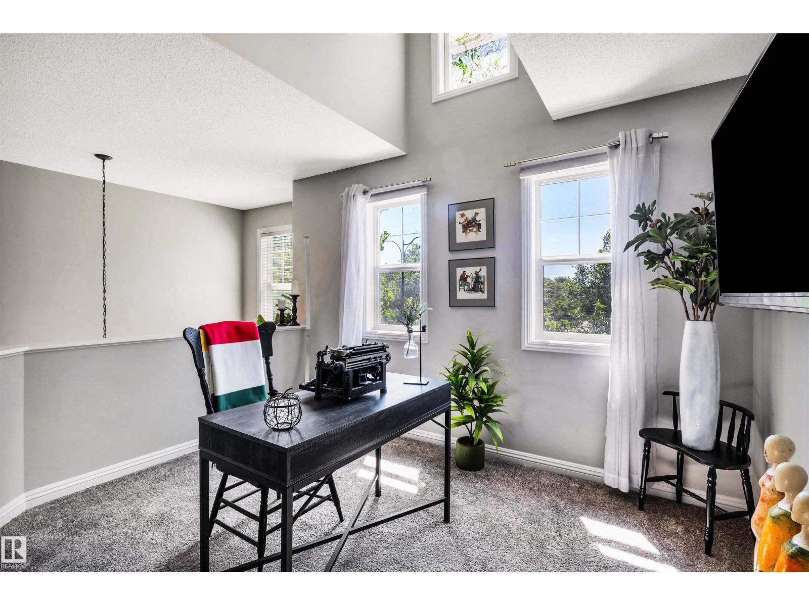 9804 145 AV NW - 23