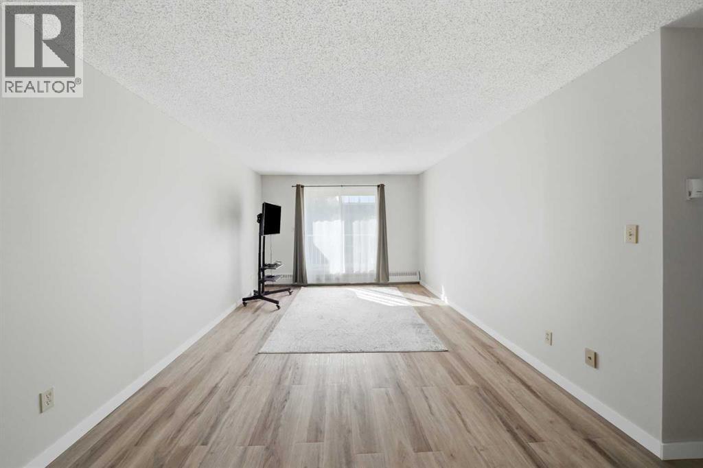 #305 19 Bennett Street - Image 8