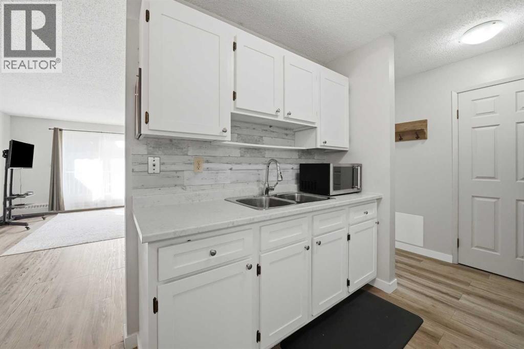#305 19 Bennett Street - 7