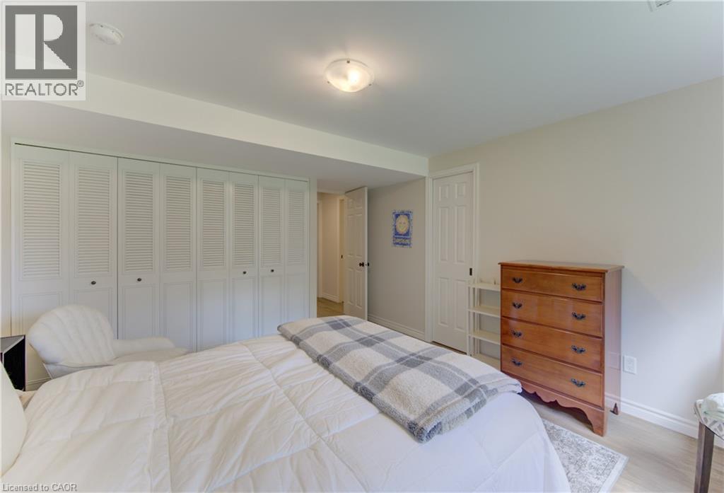 466 BELGREEN Way - Image 33