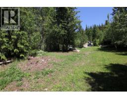 7735 Stewart Road, Fauquier, BC V0G1K0 Photo 14
