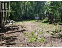 7735 Stewart Road, Fauquier, BC V0G1K0 Photo 15