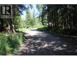 7735 Stewart Road, Fauquier, BC V0G1K0 Photo 47