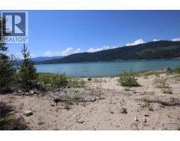 7735 Stewart Road, Fauquier, BC V0G1K0 Photo 49