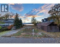 1978 Mcdougall Street, Kelowna, BC V1Y1A3 Photo 29