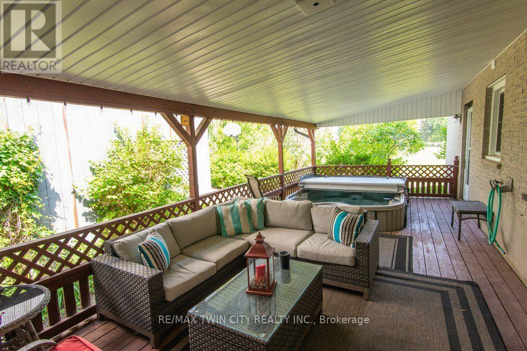 108 QUEENSWAY DRIVE - Image 38