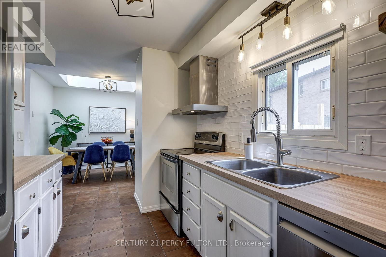 132 SUNDRIDGE CRESCENT - Image 18