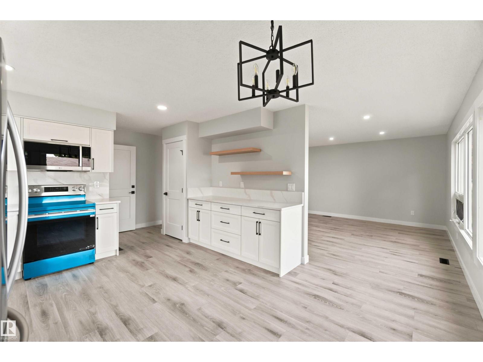 4129 134A AV NW - Image 11