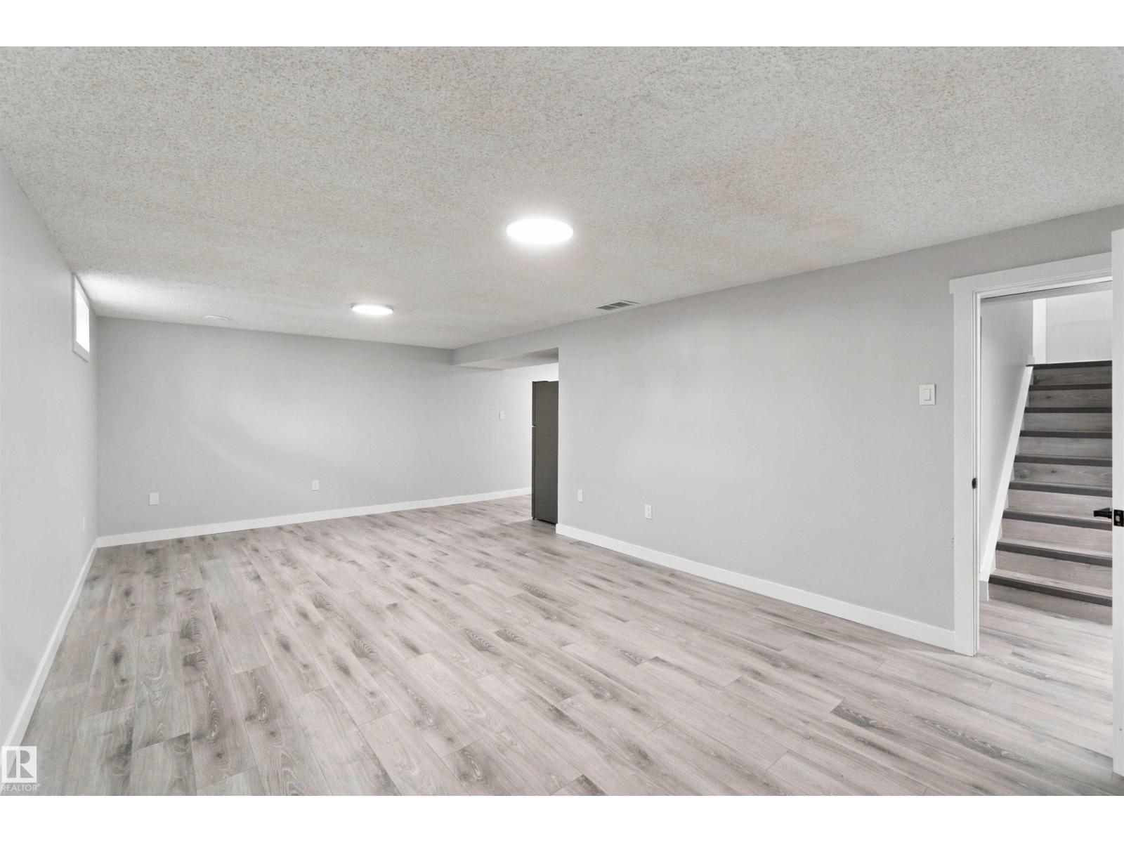 4129 134A AV NW - 30