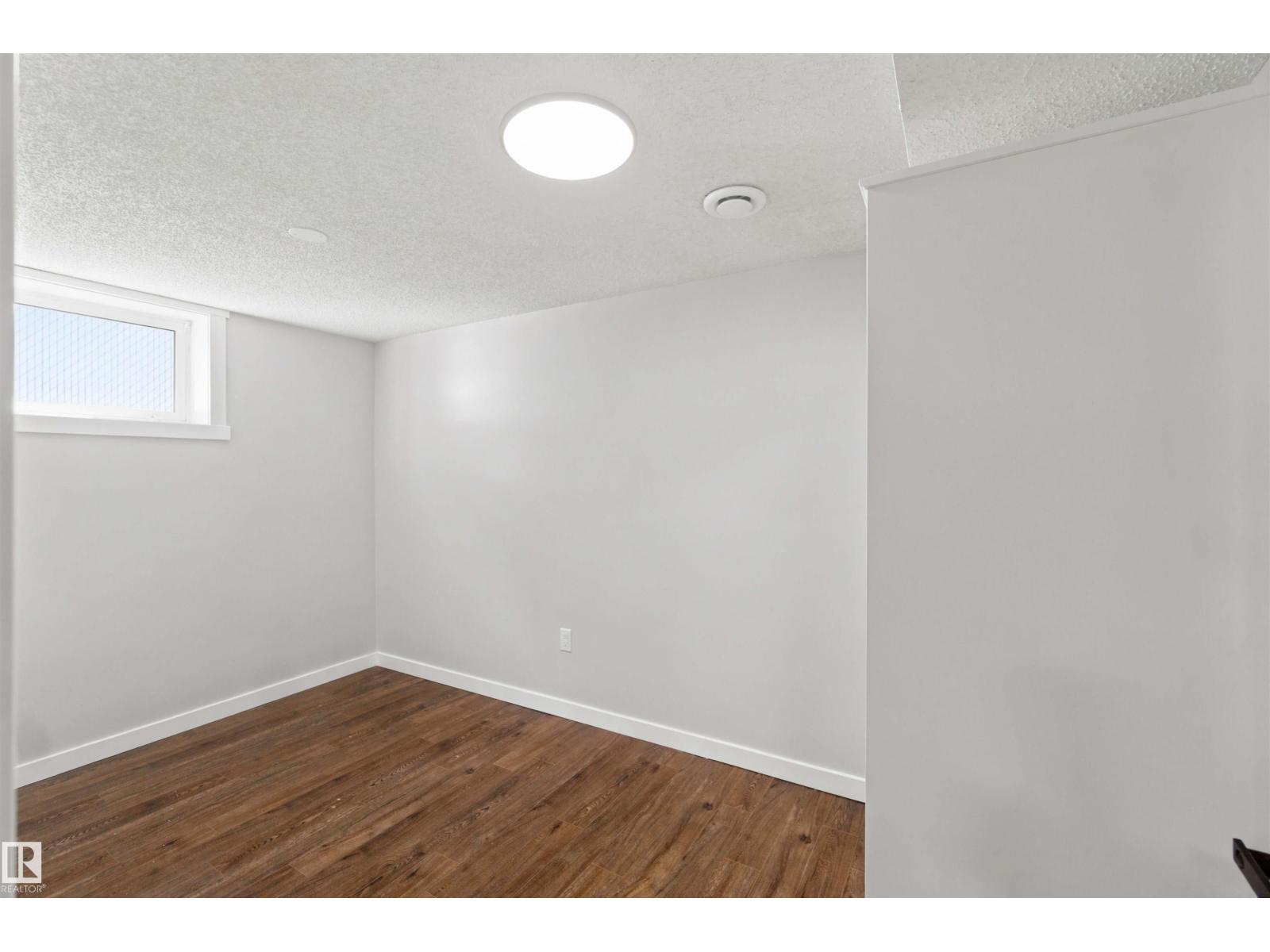 4129 134A AV NW - Image 41