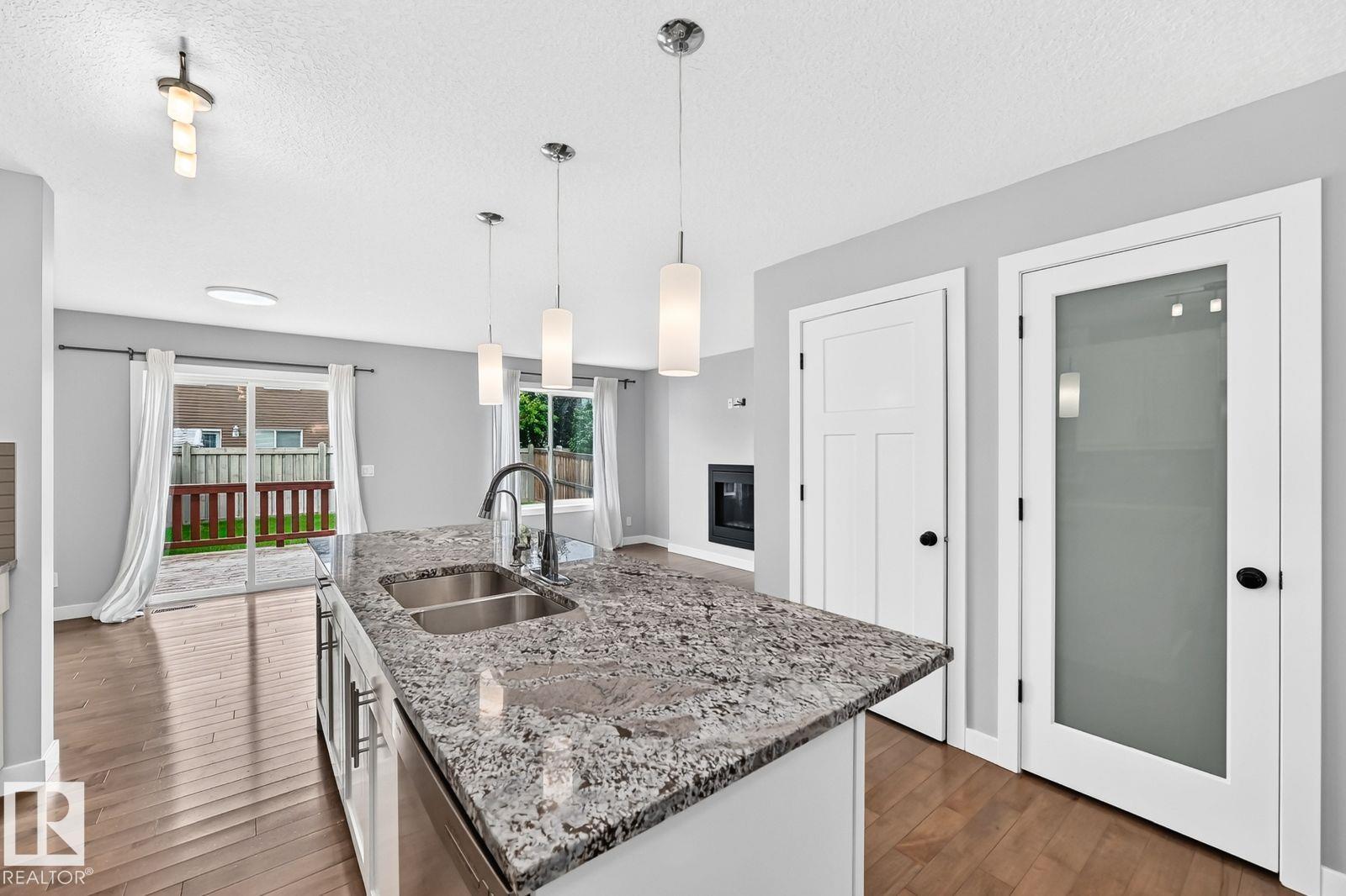 1112 176 ST SW - 11
