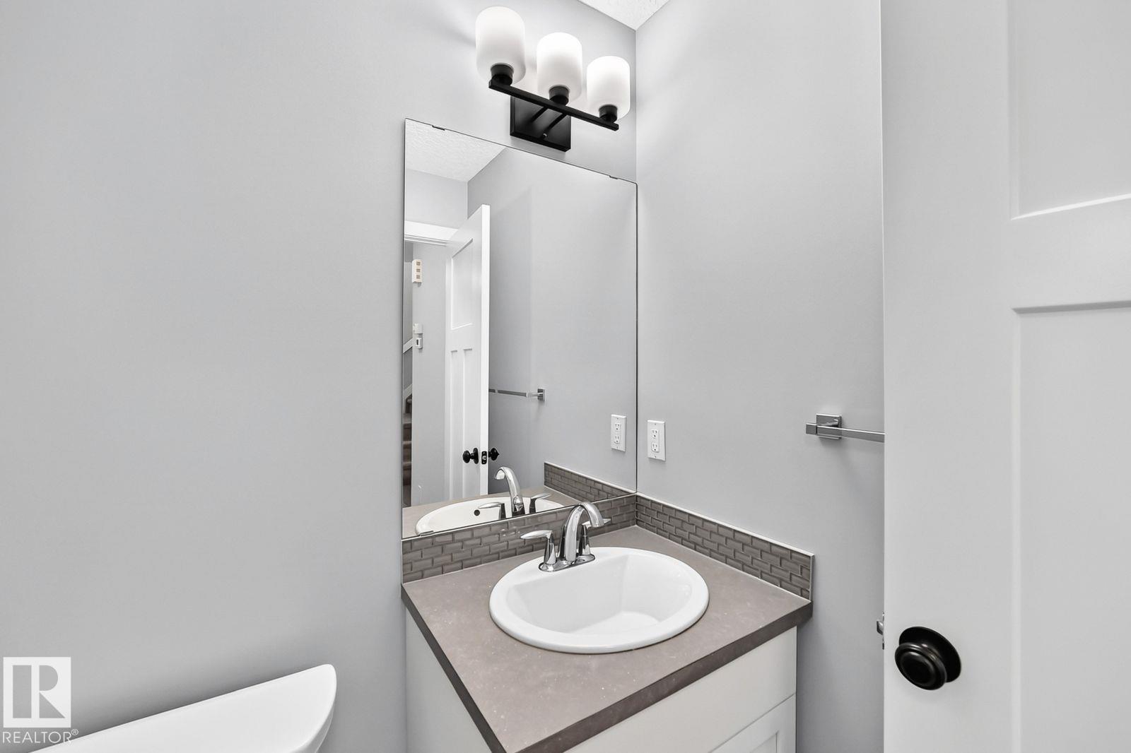 1112 176 ST SW - 29