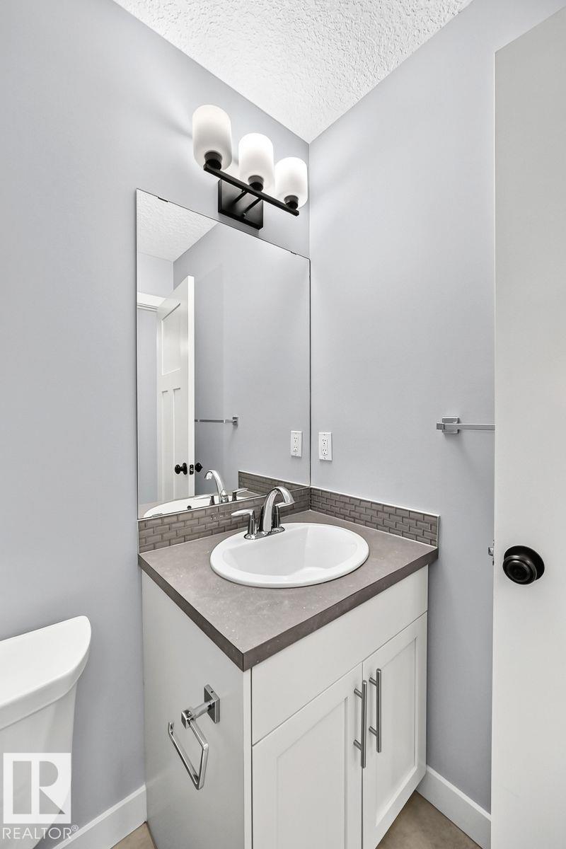 1112 176 ST SW - 30