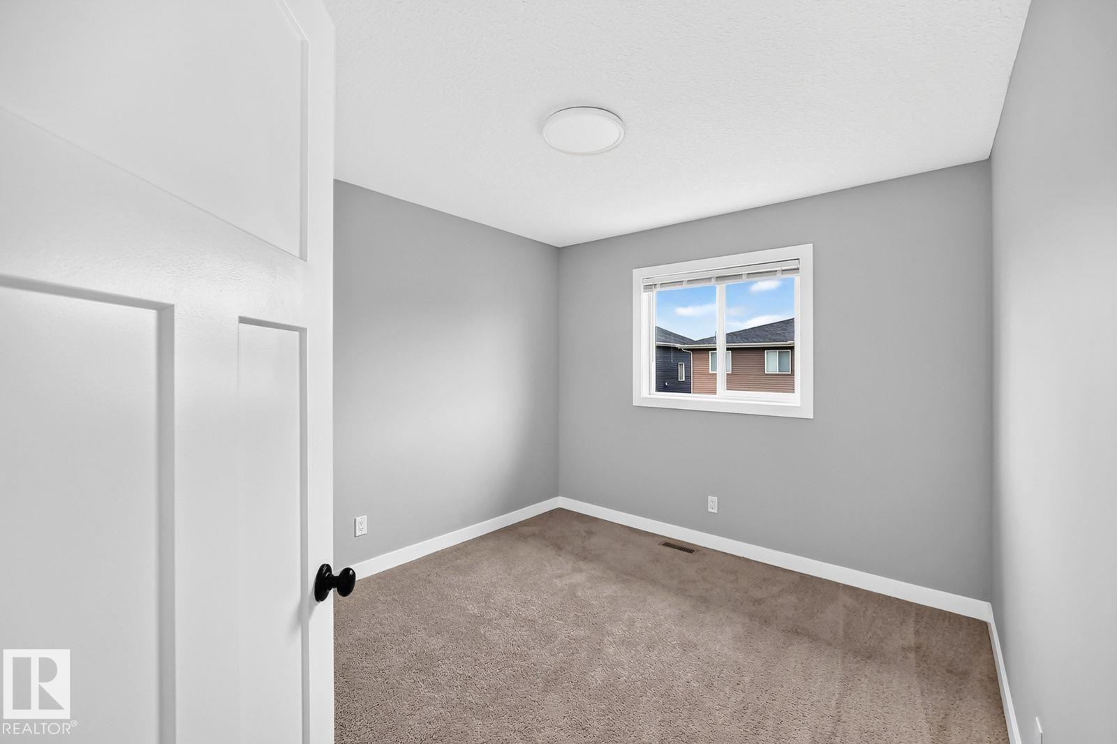 1112 176 ST SW - 39