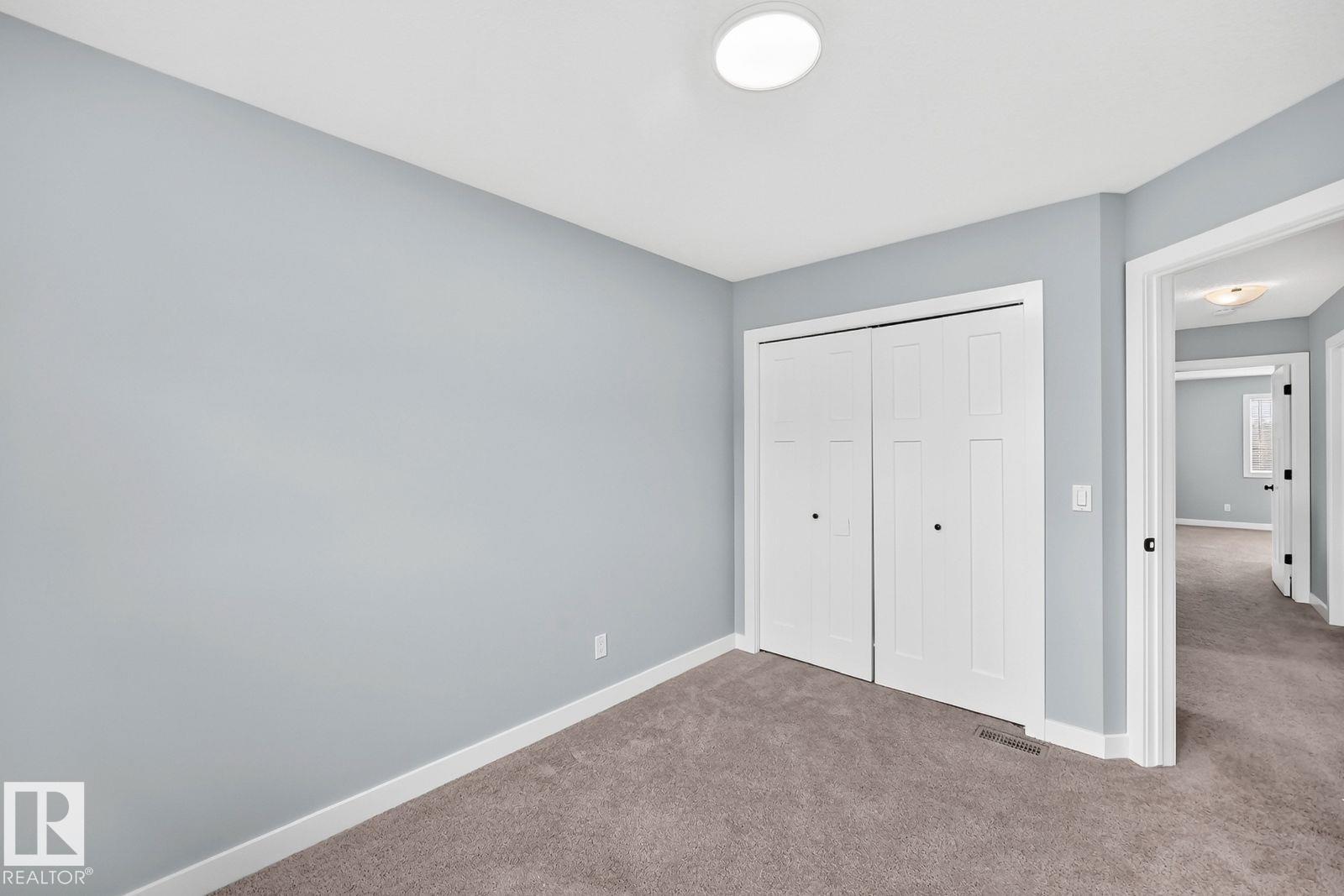 1112 176 ST SW - 44
