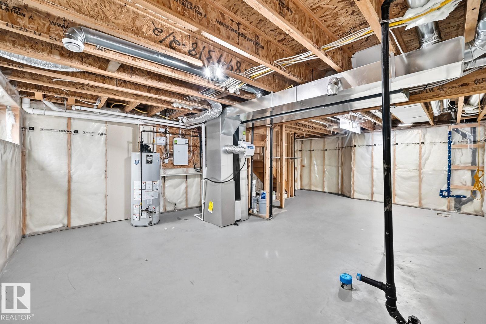1112 176 ST SW - 51