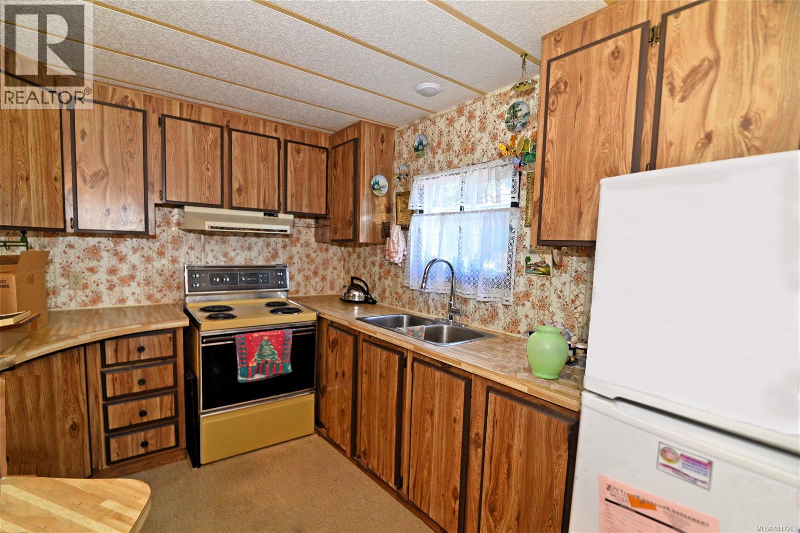 #30 971 Douglas Ave - 5