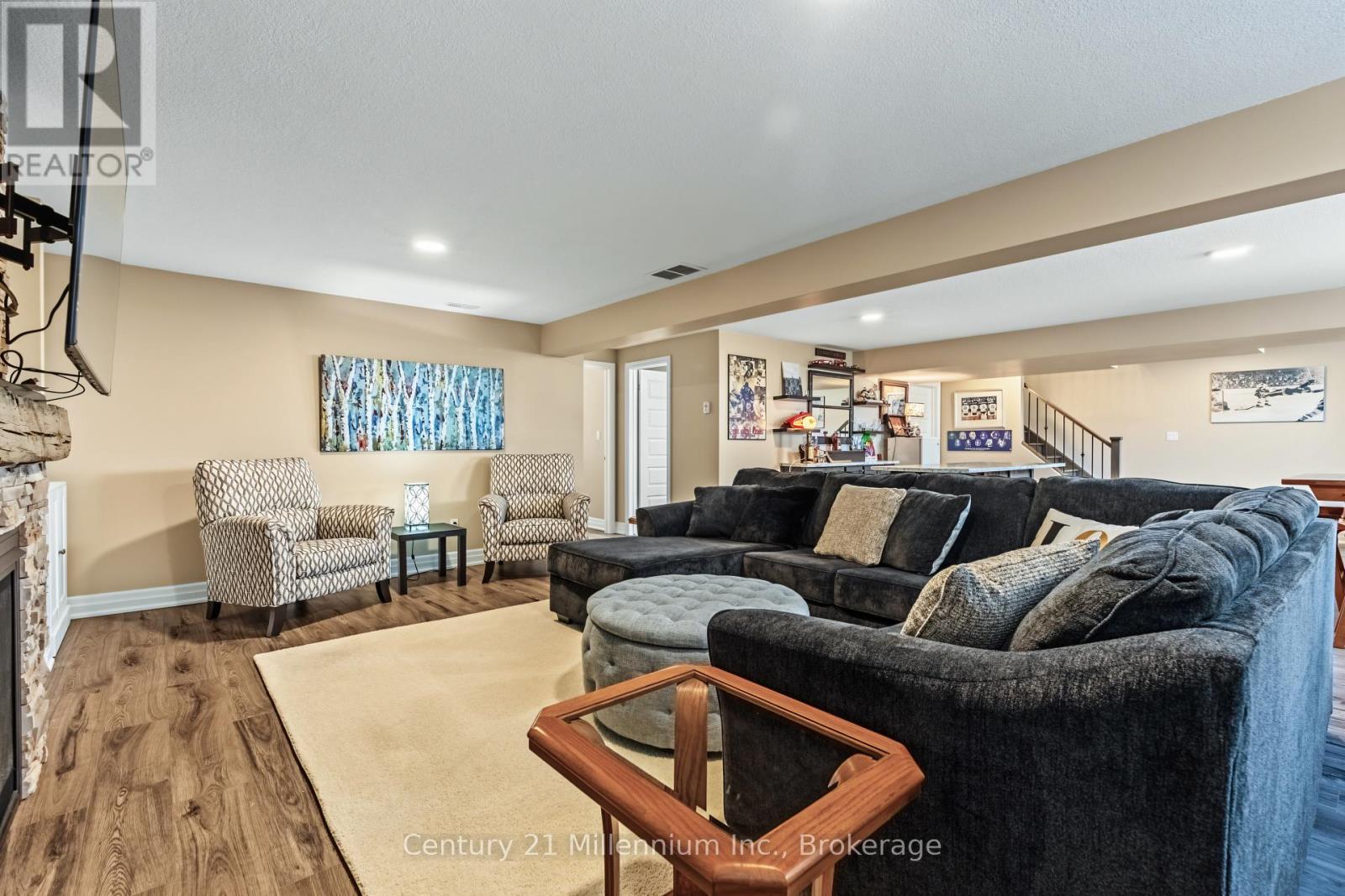 215 DJAY CRESCENT - Image 36