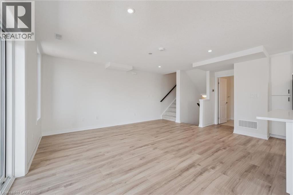 #B047 525 ERINBROOK Drive - Image 26