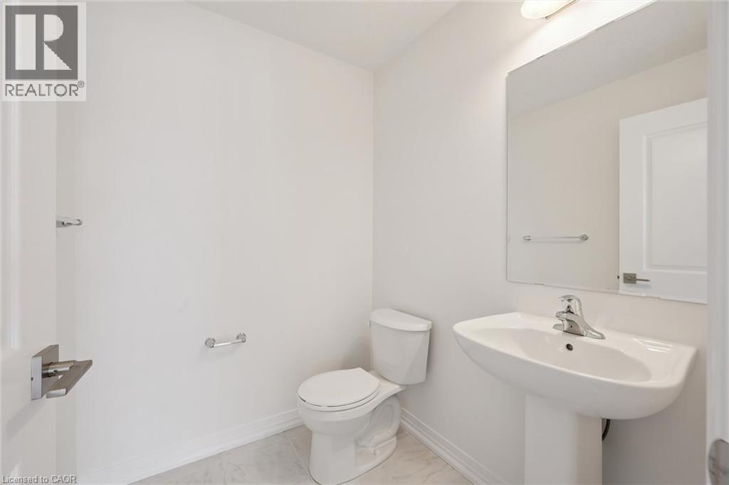 #B047 525 ERINBROOK Drive - Image 30