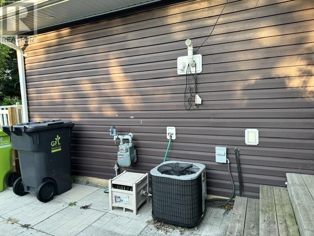 200 MacDonald AVE - Image 32