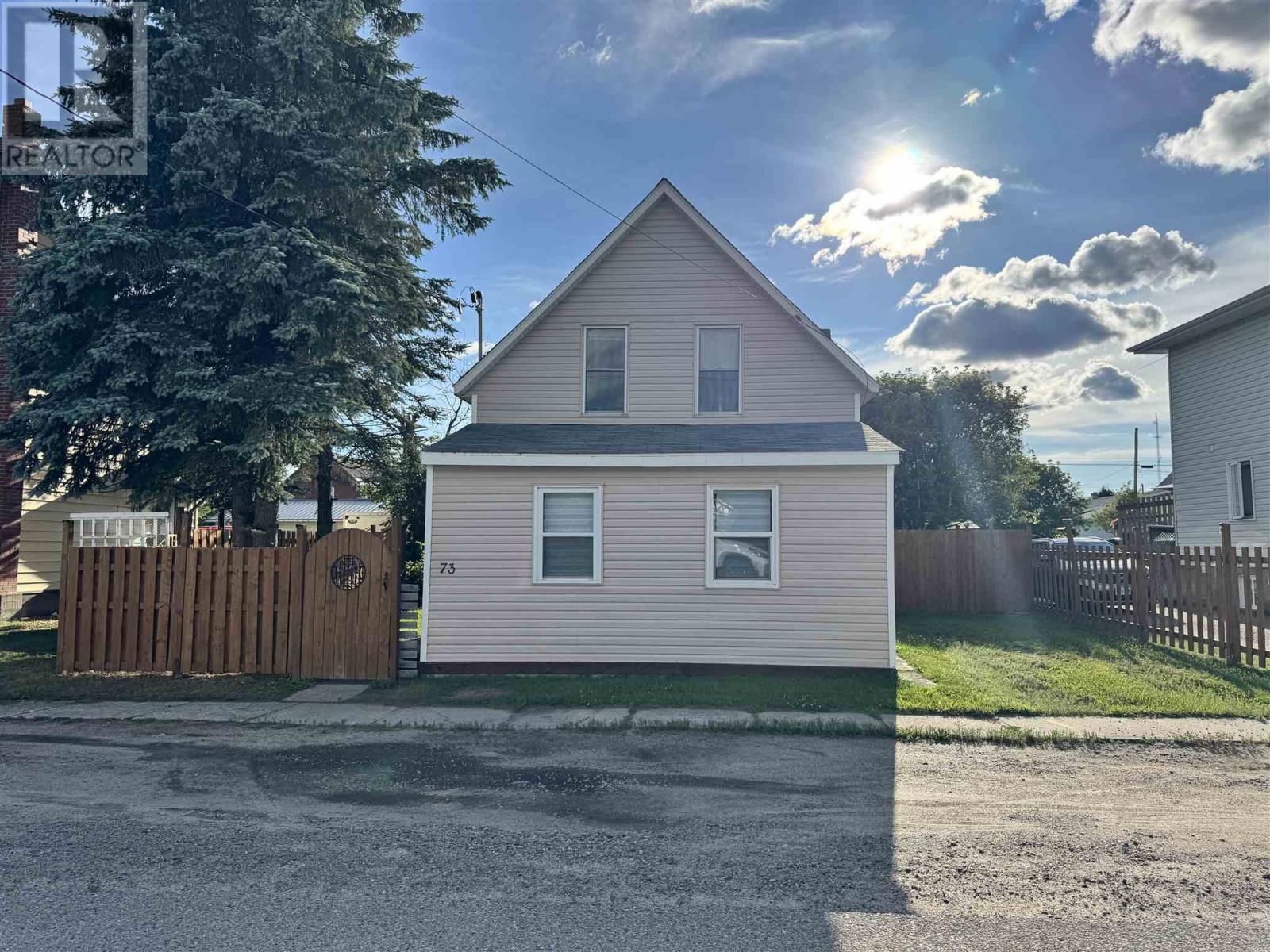 73 Lansdowne ST - 2