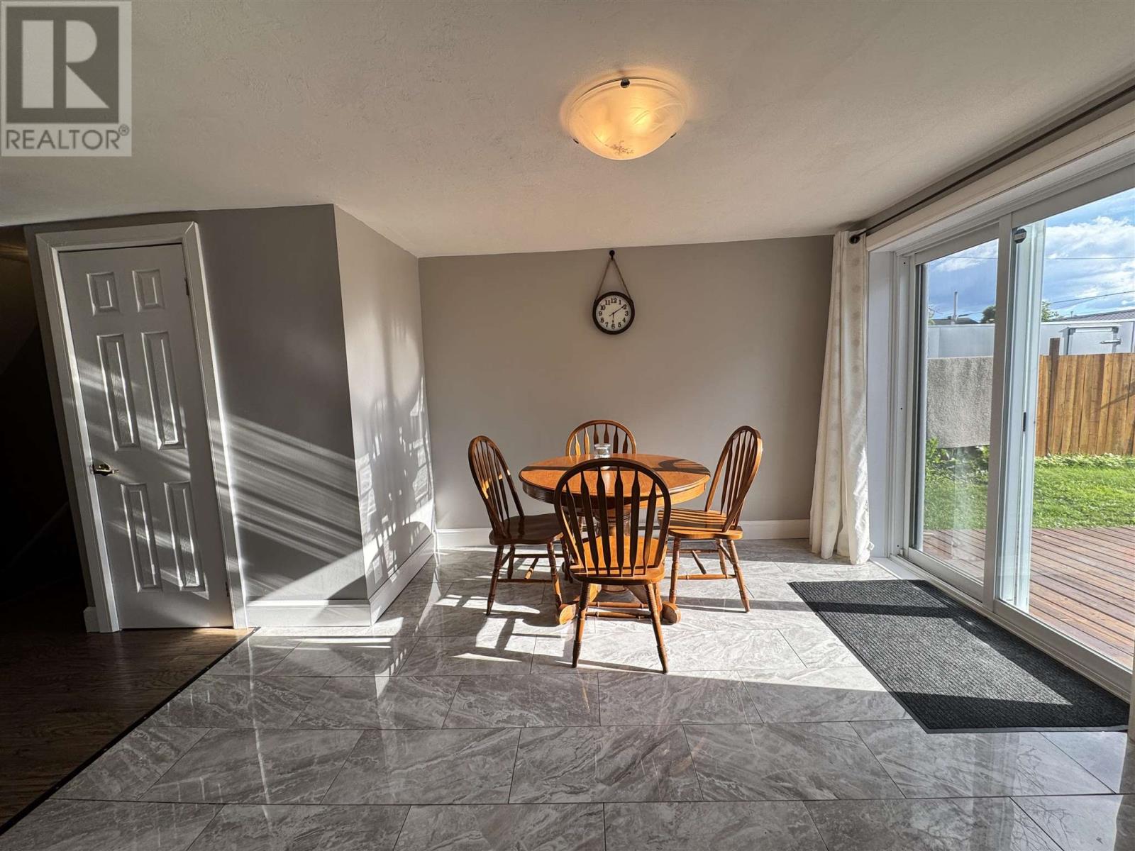 73 Lansdowne ST - 7