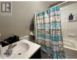 73 Lansdowne St, Chapleau, ON P0M1K0 Photo 17