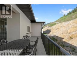 5pc Ensuite bath - 695 Deans Drive, Kelowna, BC V1P1A1 Photo 18