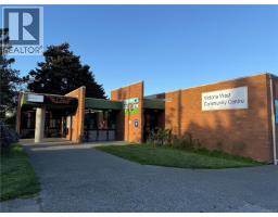 2 1035 Russell St, Victoria, BC V9A3Y2 Photo 10