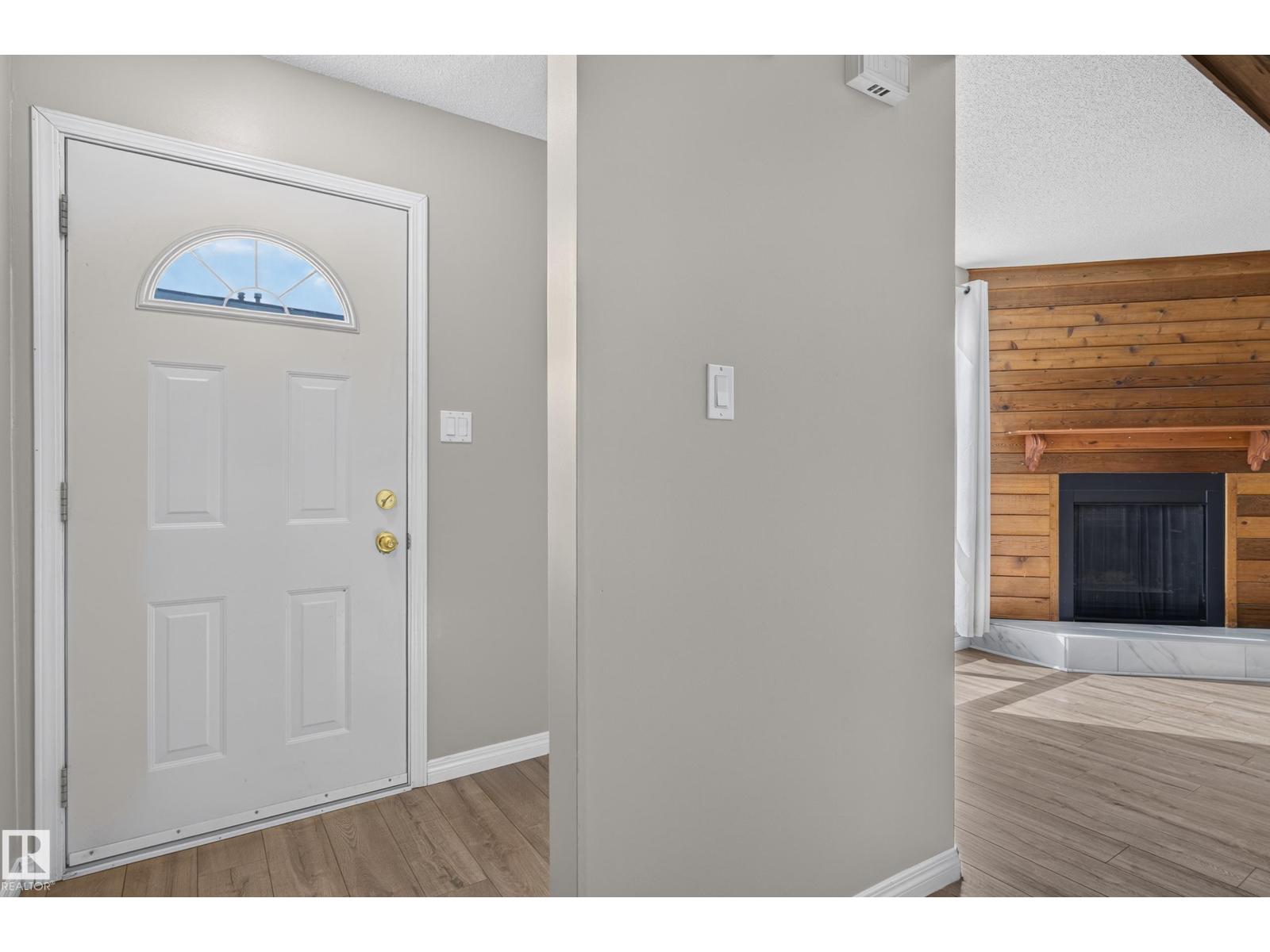 14557 121 ST NW - 11