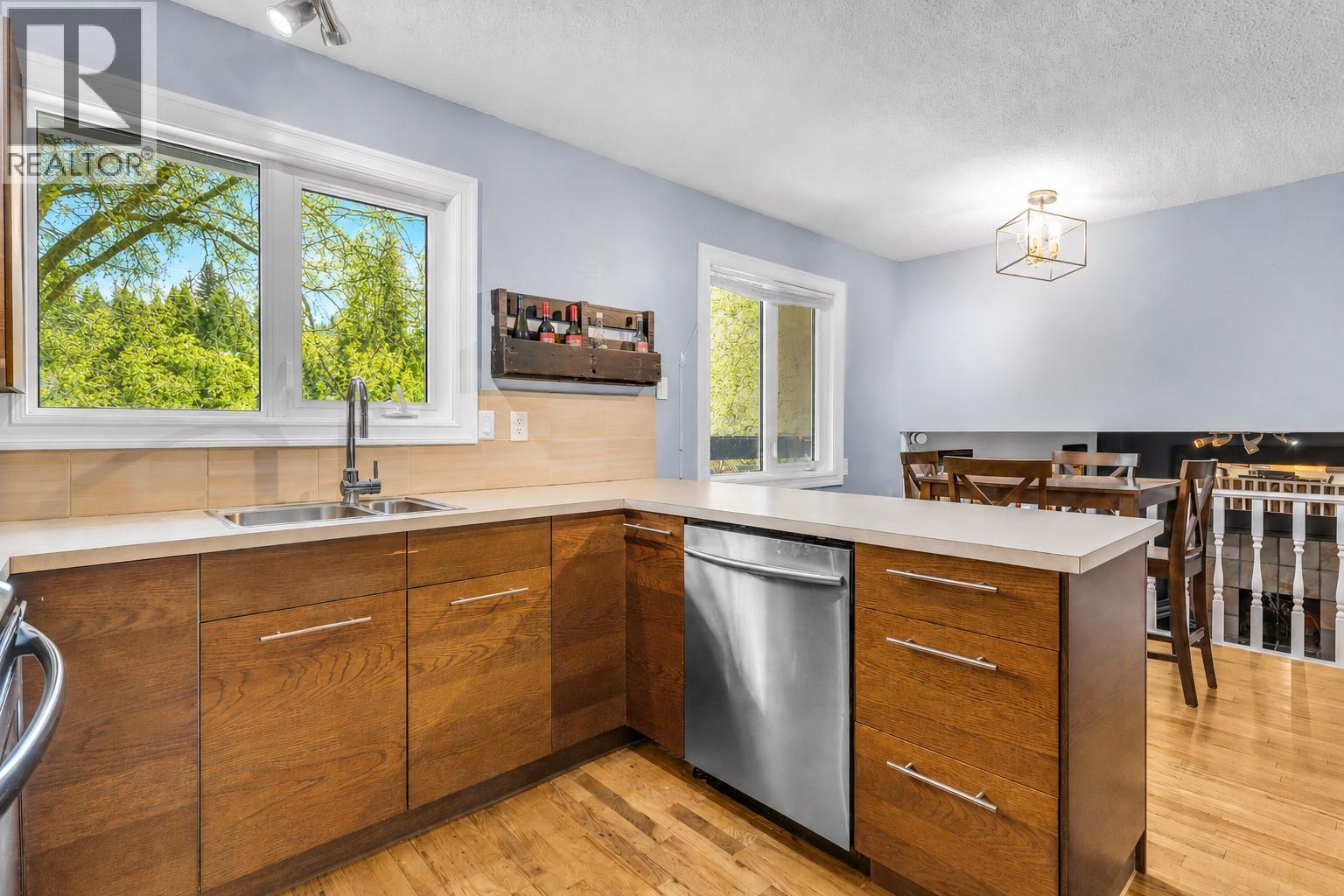863 Hammer Avenue - Image 27