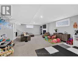 643 Gendarme Circle, Ottawa, ON K1W0R5 Photo 42