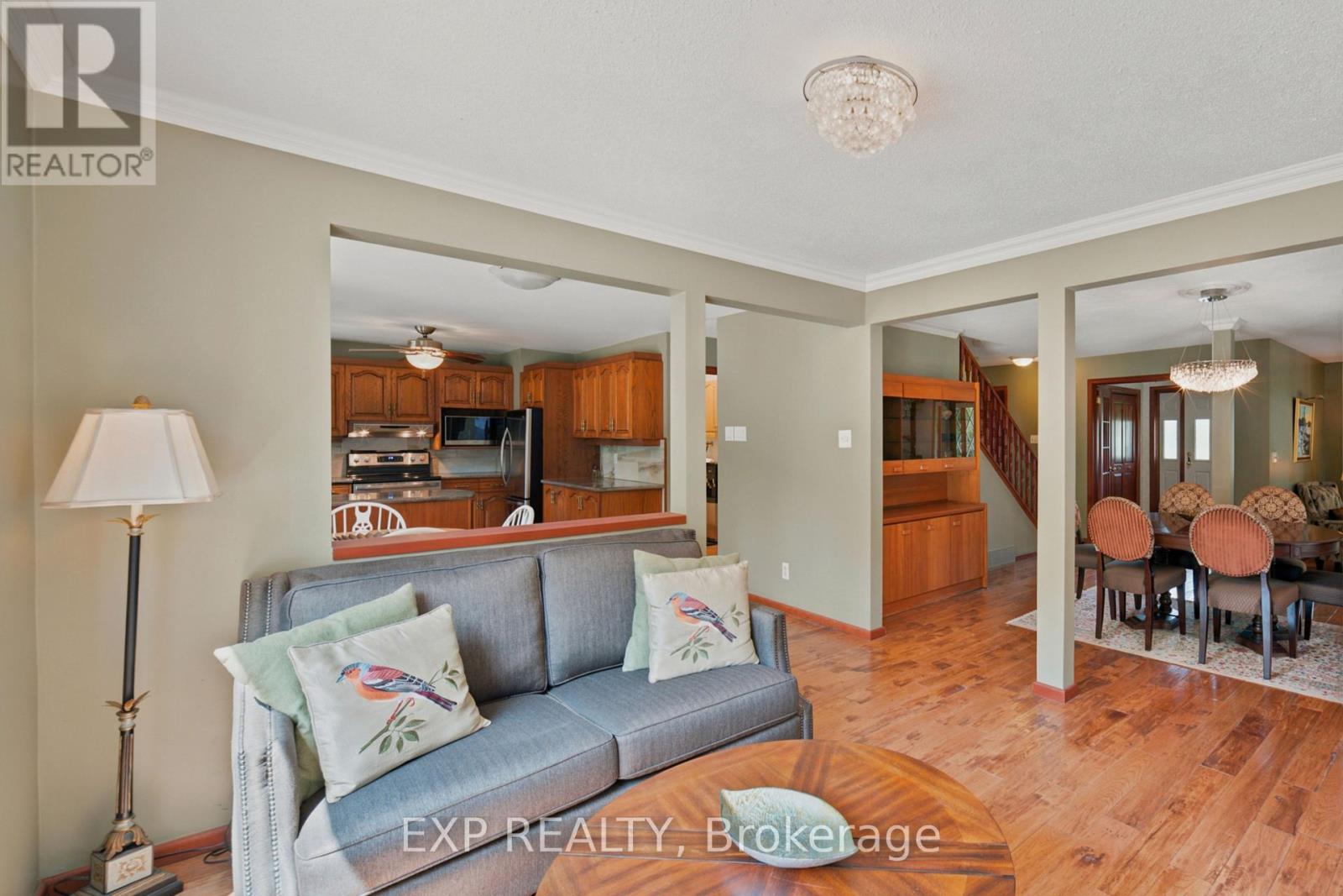 3 Bed, 3 Bath House for Sale in Ottawa – 960 QUIGLEY HILL ROAD, Ottawa – MLS# X13689032 - Image 16