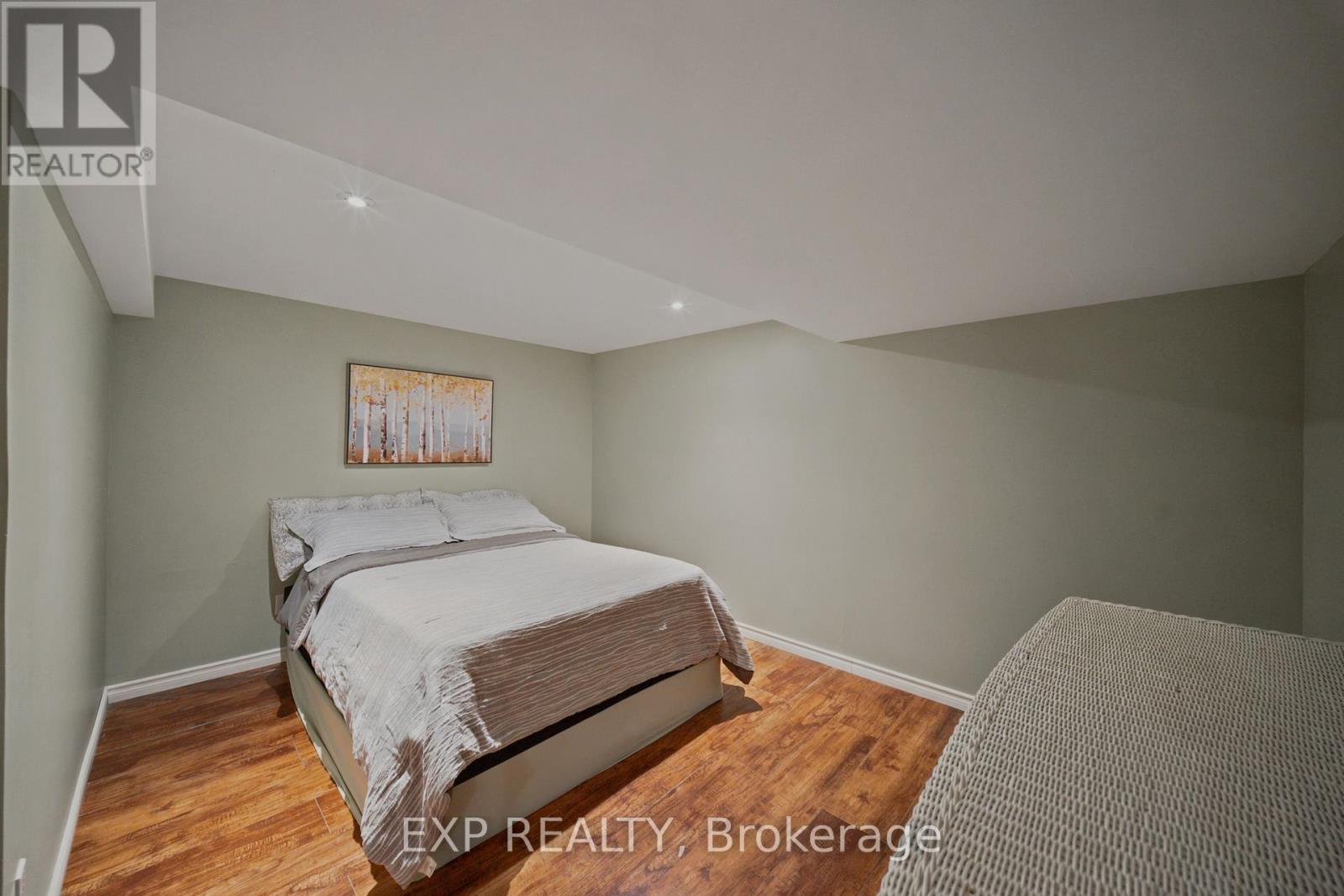 3 Bed, 3 Bath House for Sale in Ottawa – 960 QUIGLEY HILL ROAD, Ottawa – MLS# X13689032 - Image 35