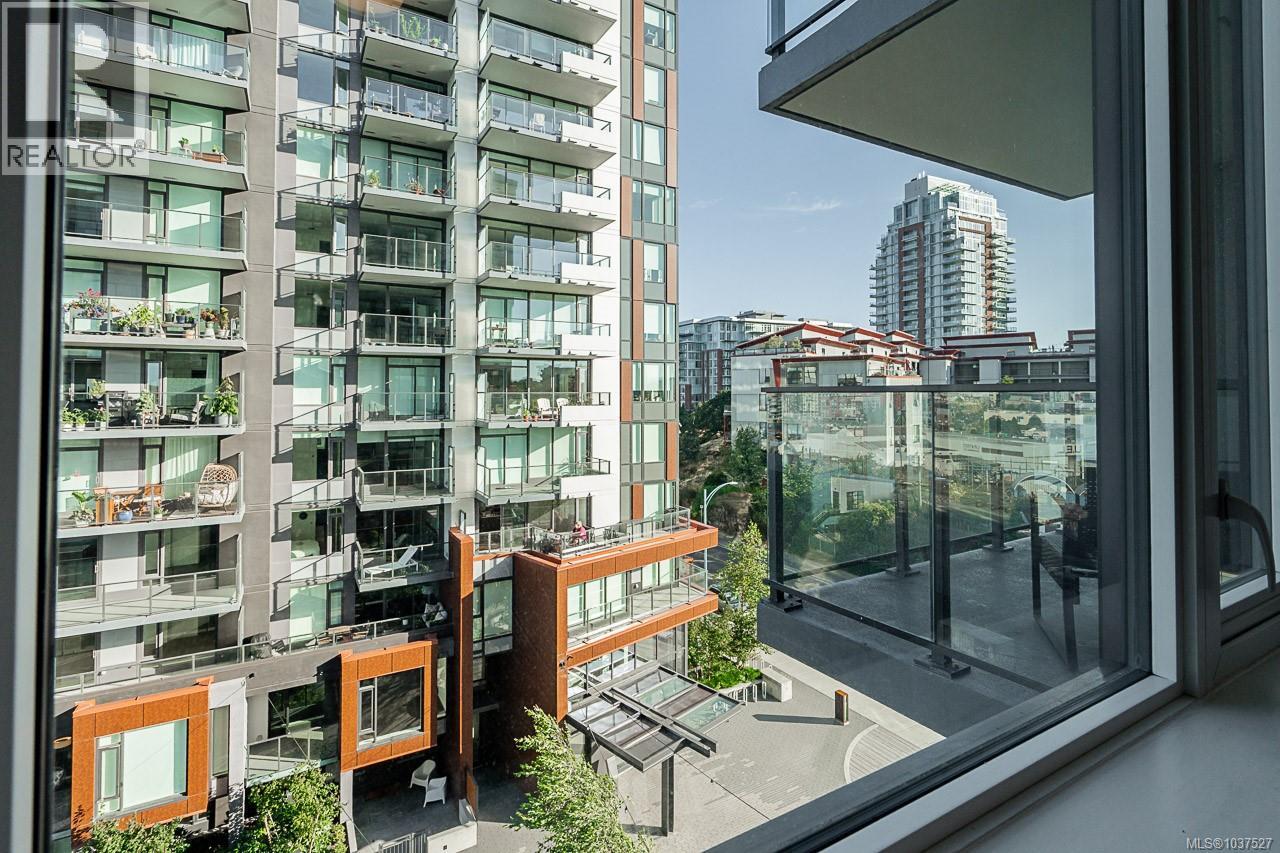 #604 369 Tyee Rd - 23