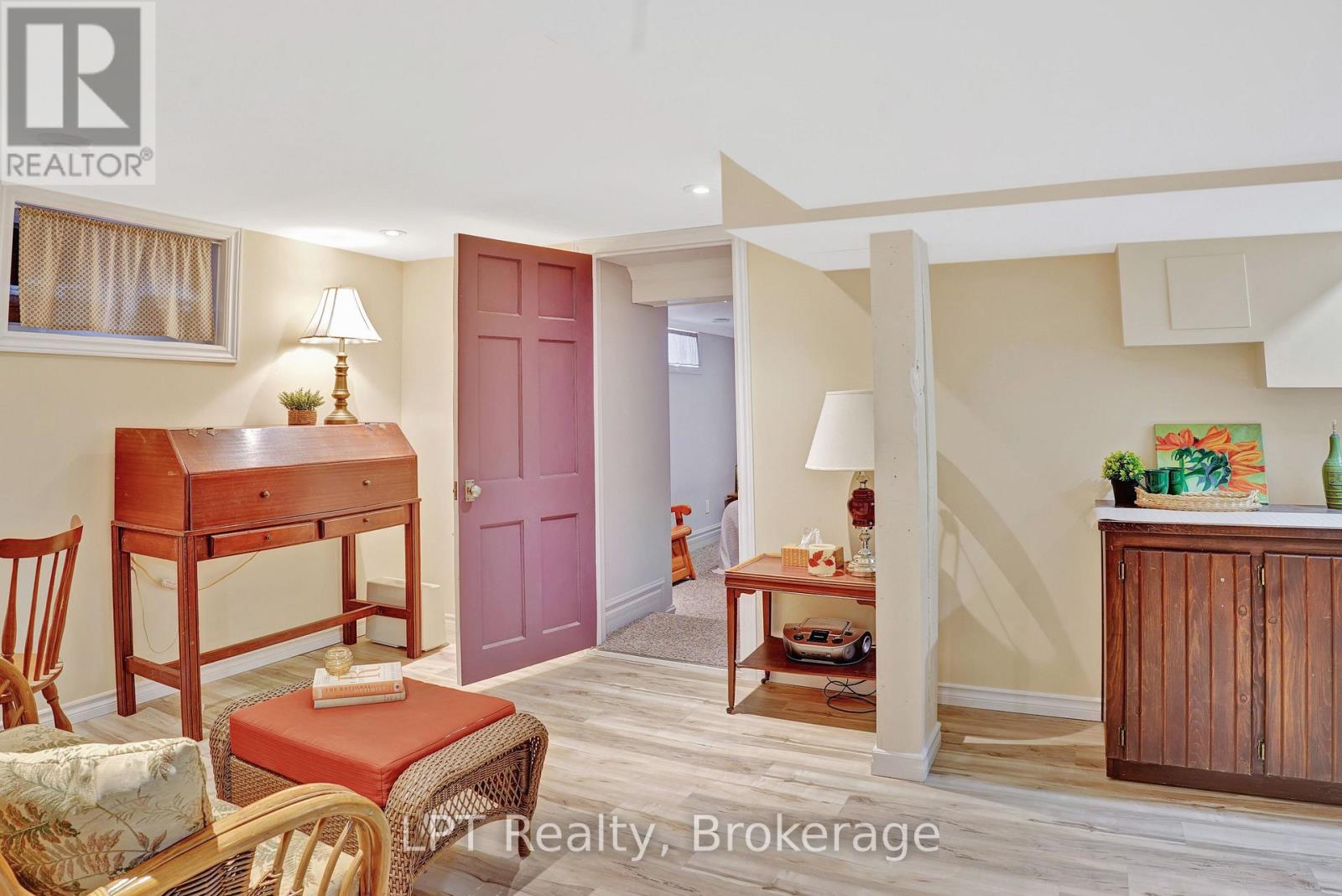 880 16TH STREET W - Image 36