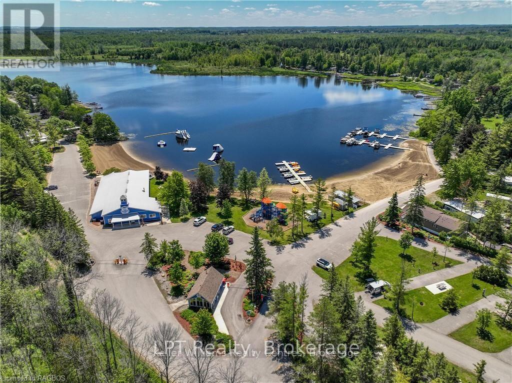 #M44 13 SOUTHLINE AVENUE - Image 32