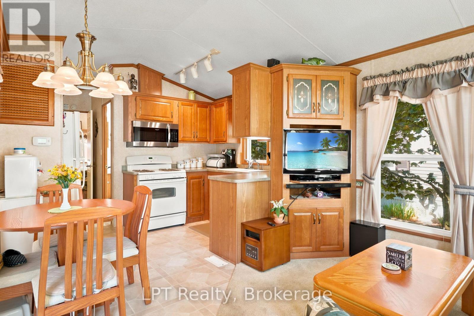 #M44 13 SOUTHLINE AVENUE - Image 7