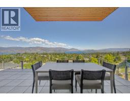 451 Swan Drive, Kelowna, BC V1W5L9 Photo 27