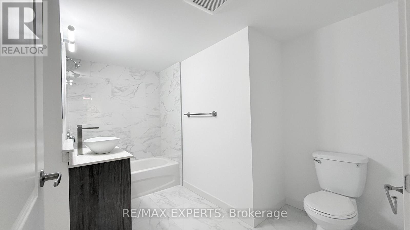 #402 45 CONNAUGHT AVENUE - 5