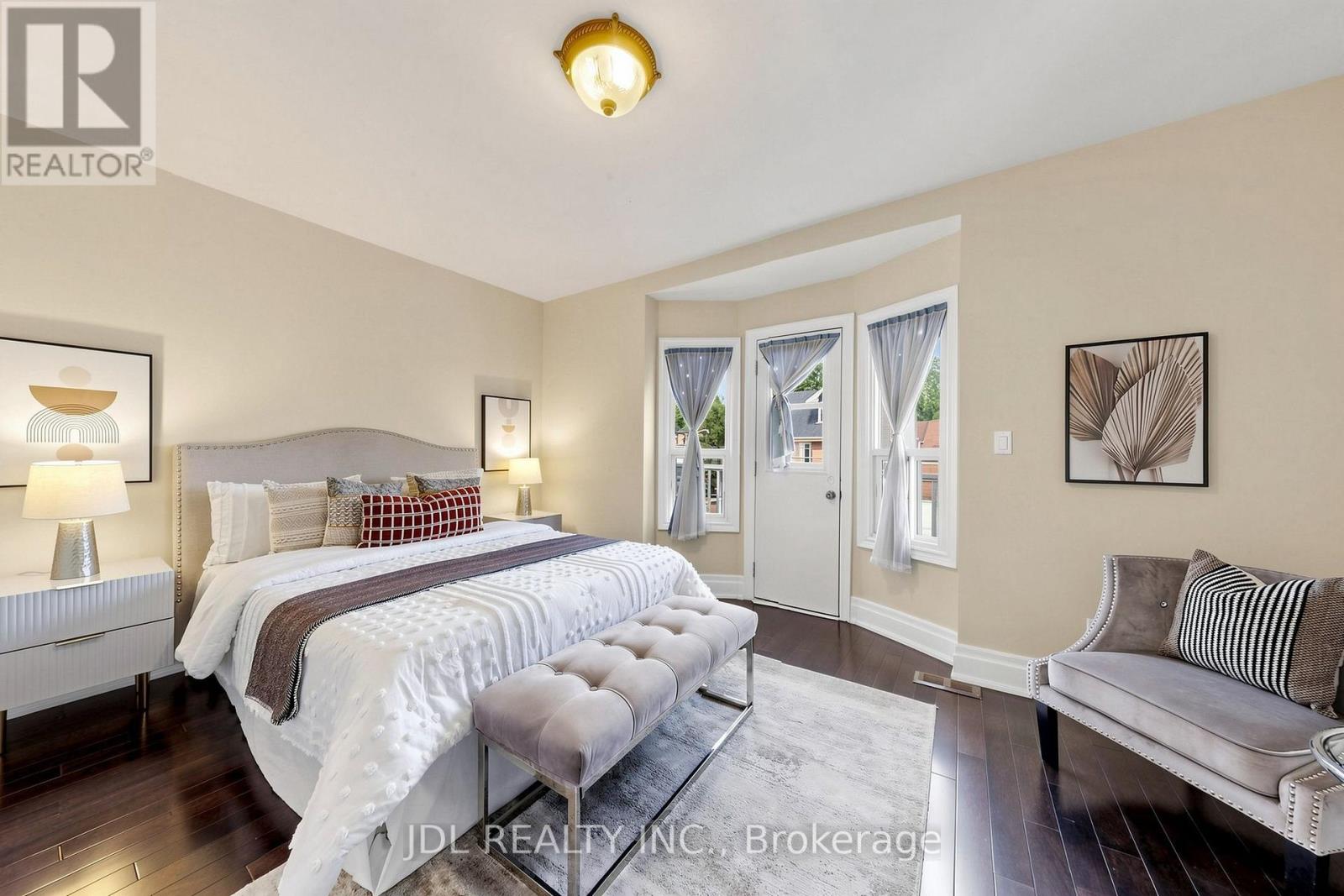 831 PAPE AVENUE - 18