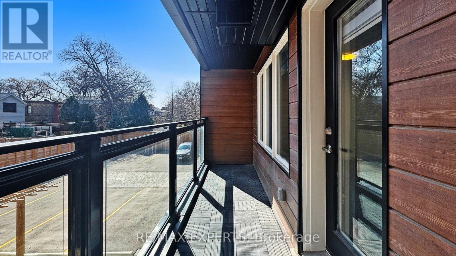 #203 45 CONNAUGHT AVENUE - 14